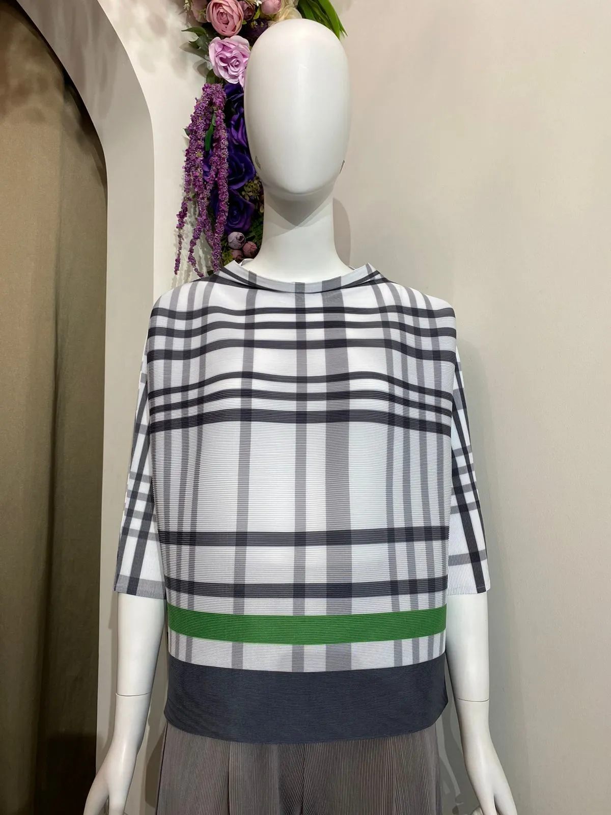 Aliyah 3/4 Sleeve With Checkered Top