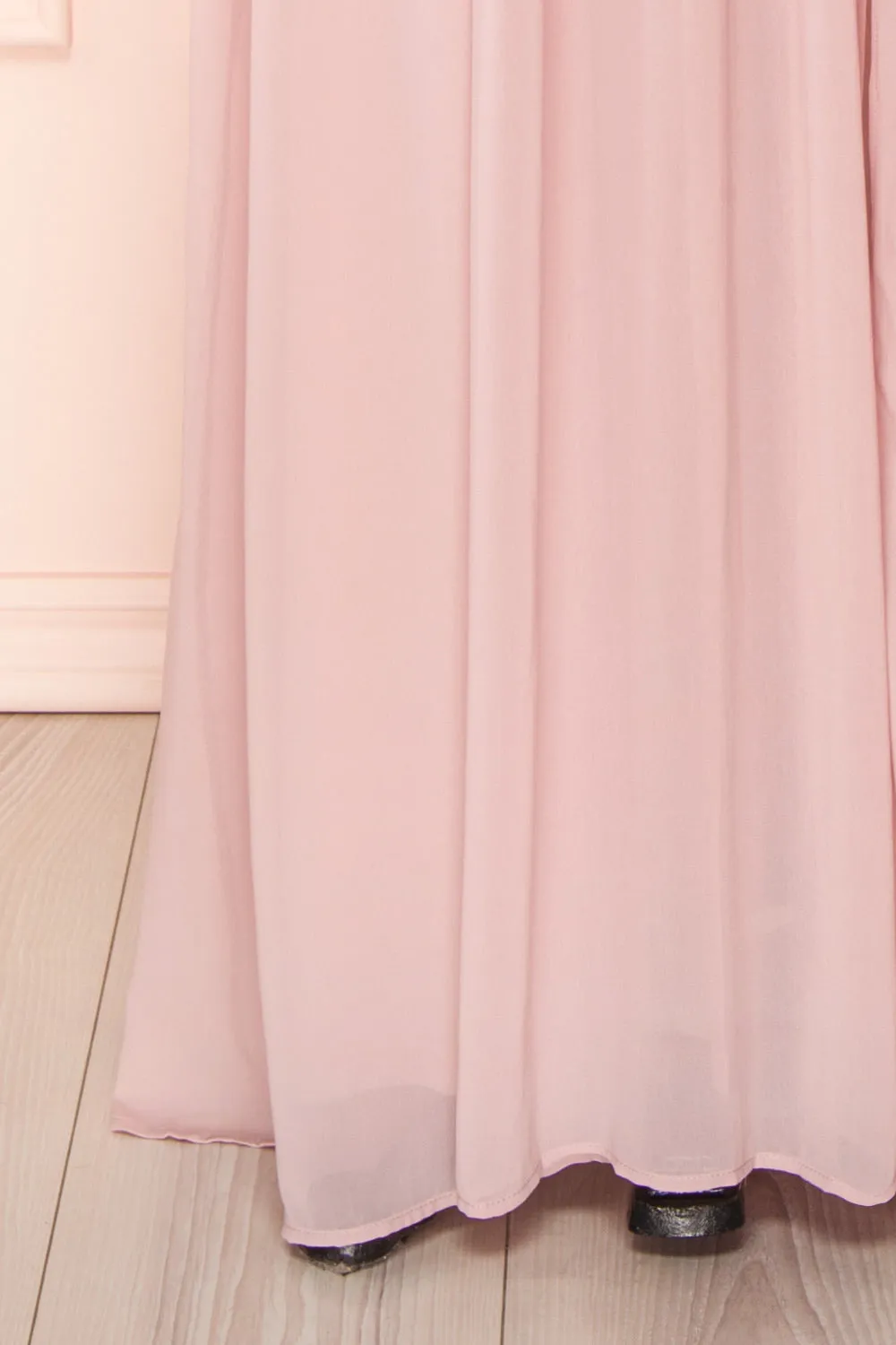 Animos | V-Neck Maxi Dress