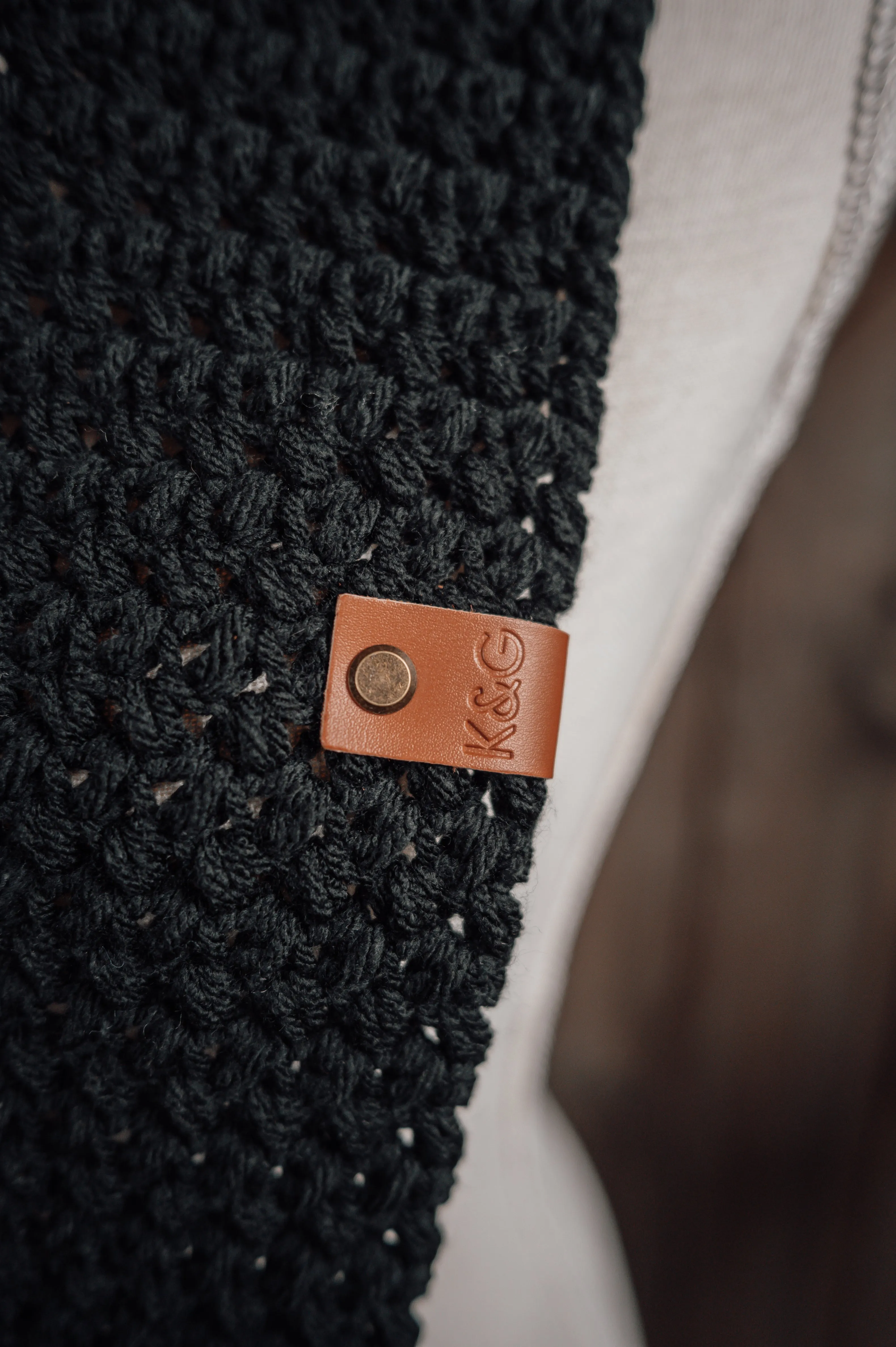 Dream Weaver Infinity Cowl - Black
